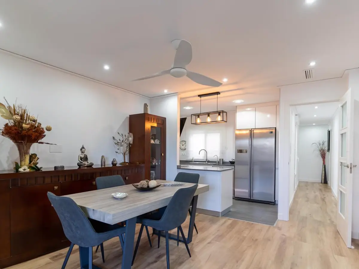 Квартира по адресу San Vicente, Playa Levante, 114 м² — изображение 2